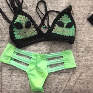 Alien rave outfit